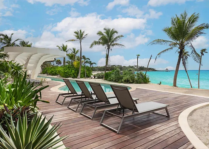 Beachfront 3br At Tankah Bay Apartment Tancah