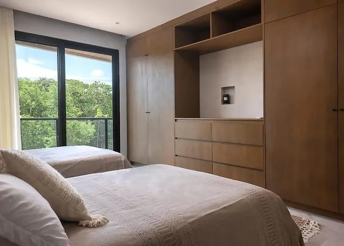 Beachfront 3br At Tankah Bay