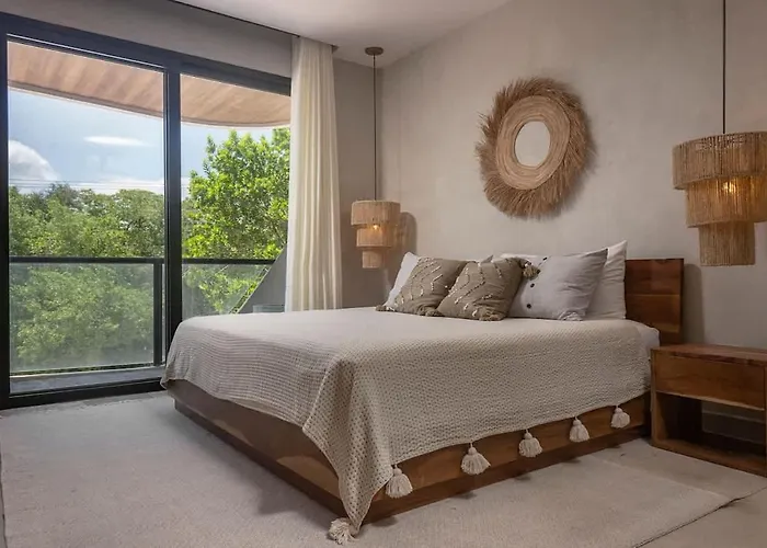 Beachfront 3br At Tankah Bay Apartment *