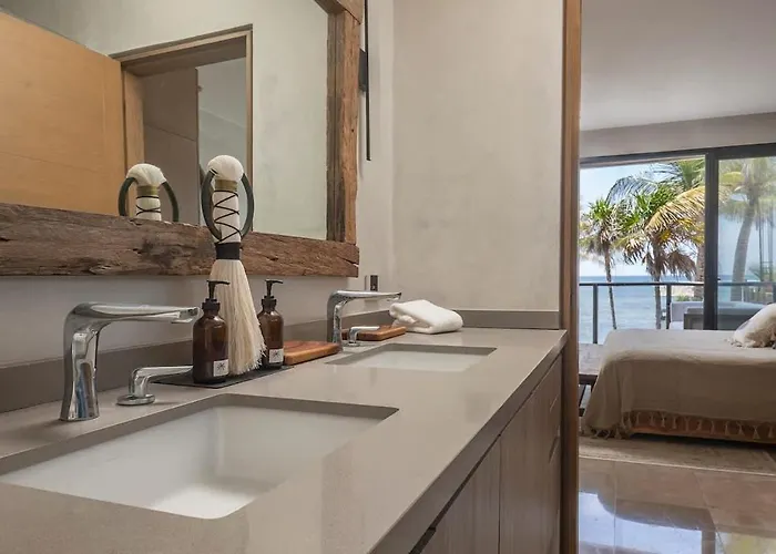 Apartment Beachfront 3br At Tankah Bay *