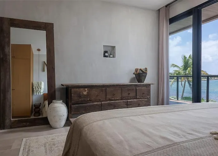 Beachfront 3br At Tankah Bay *