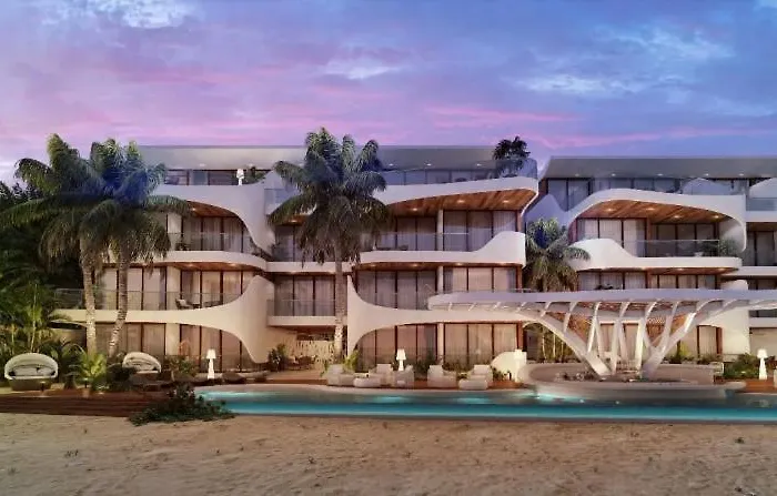 Beachfront 3br At Tankah Bay